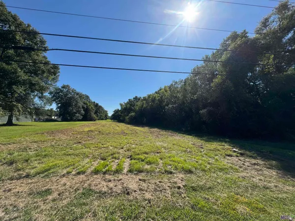 $1,000,000 | 6929 Highway 1, Addis, LA 70710