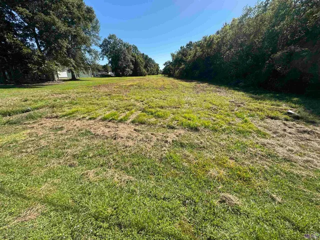 $1,000,000 | 6929 Highway 1, Addis, LA 70710