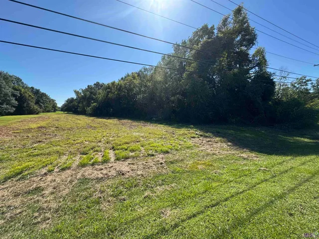 $1,000,000 | 6929 Highway 1, Addis, LA 70710