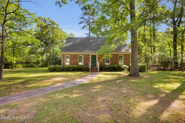 $625,000 | 3536 Canterbury Road, Trent Woods, NC 28562
