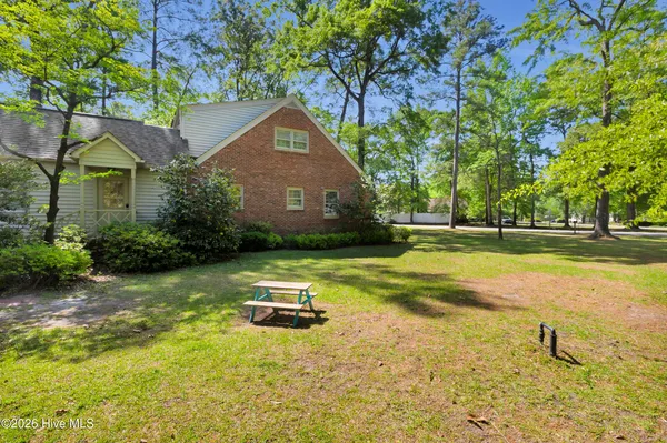 $625,000 | 3536 Canterbury Road, Trent Woods, NC 28562