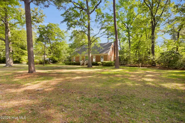 $625,000 | 3536 Canterbury Road, Trent Woods, NC 28562
