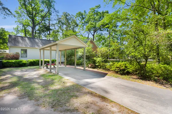$625,000 | 3536 Canterbury Road, Trent Woods, NC 28562