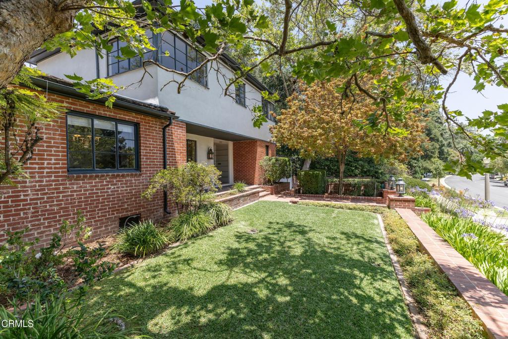 2421 Ridgeway Road San Marino, CA 91108 - Photo 3 of 46 03