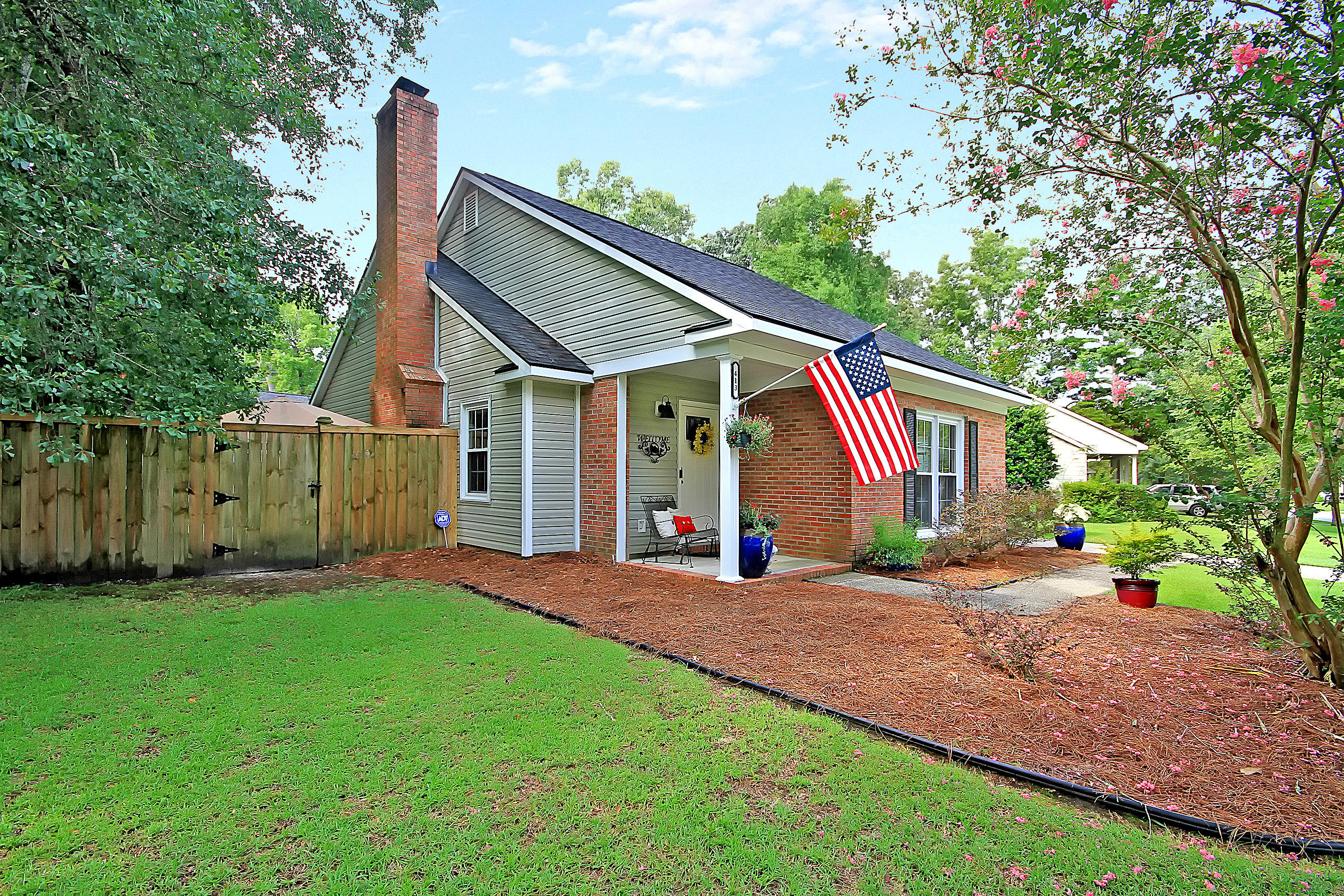 413 Hamlet Road Summerville, SC 29485 - Photo 2 of 43 IMG_0340 copy