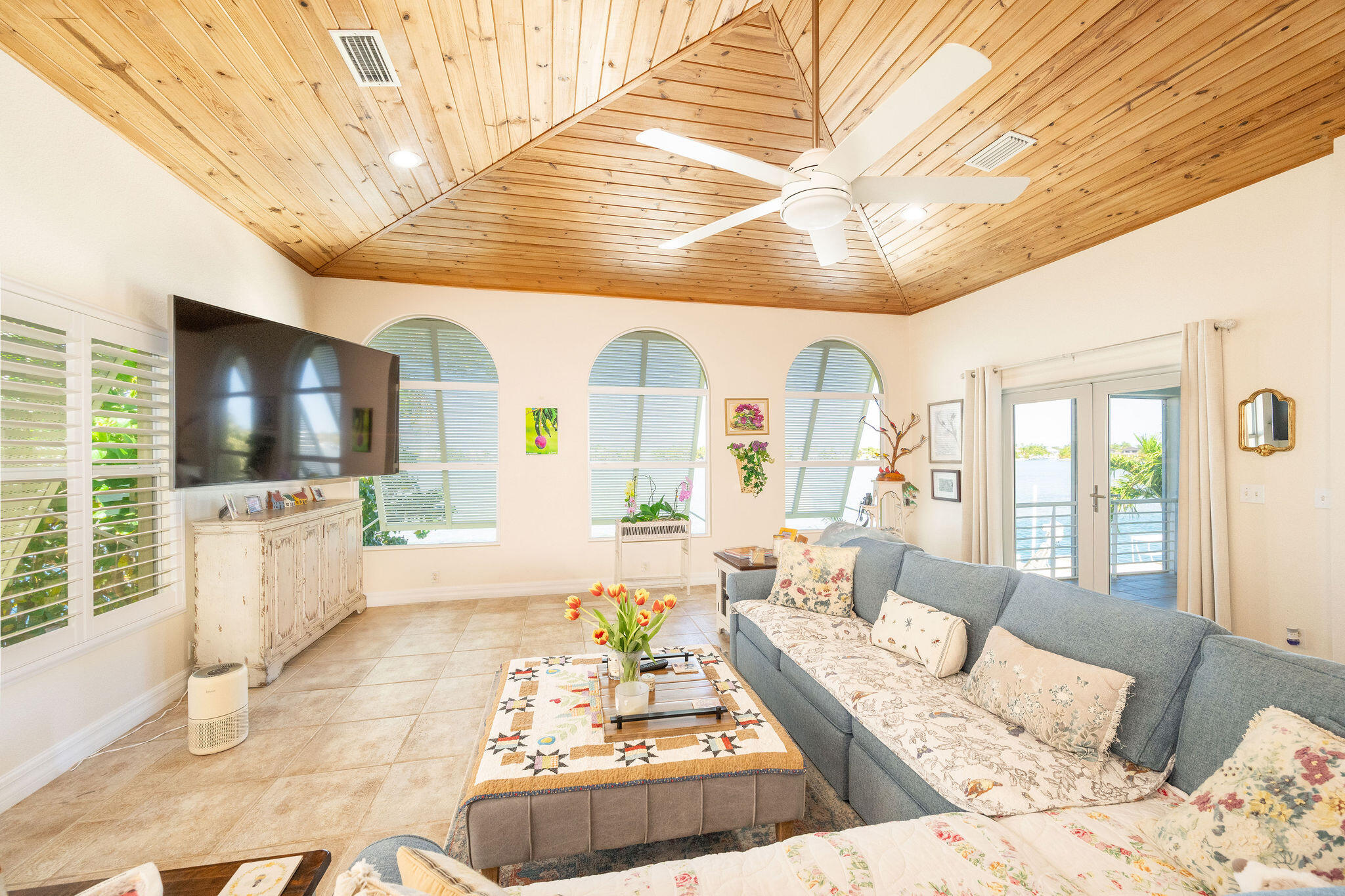 16805 Tamarind Road Sugarloaf, FL 33042 - Photo 23 of 75 Living