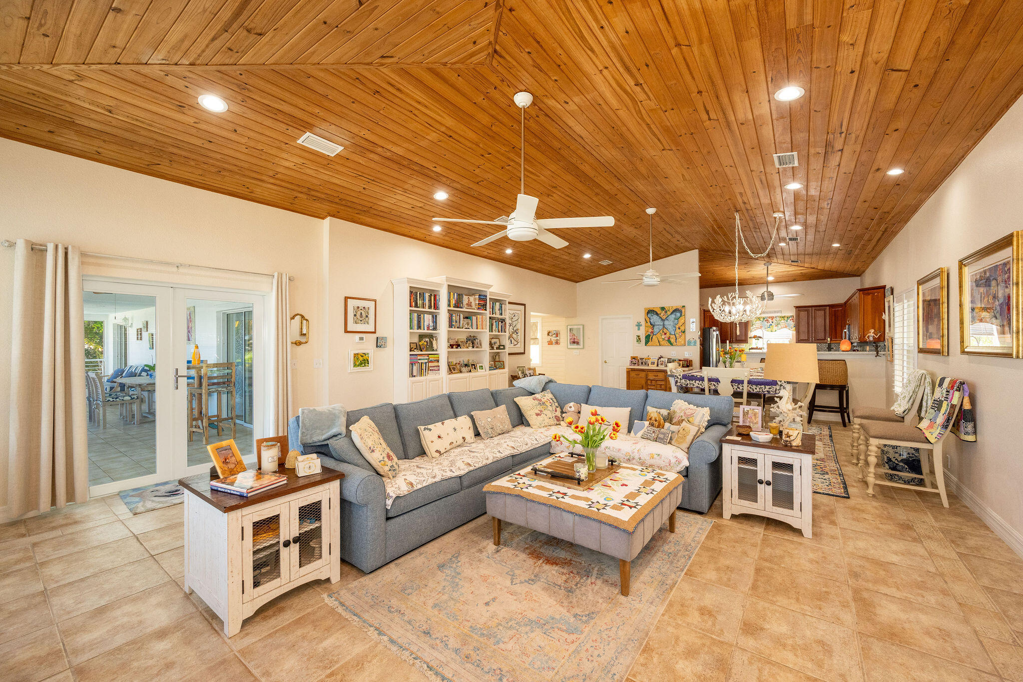 16805 Tamarind Road Sugarloaf, FL 33042 - Photo 24 of 75 Living