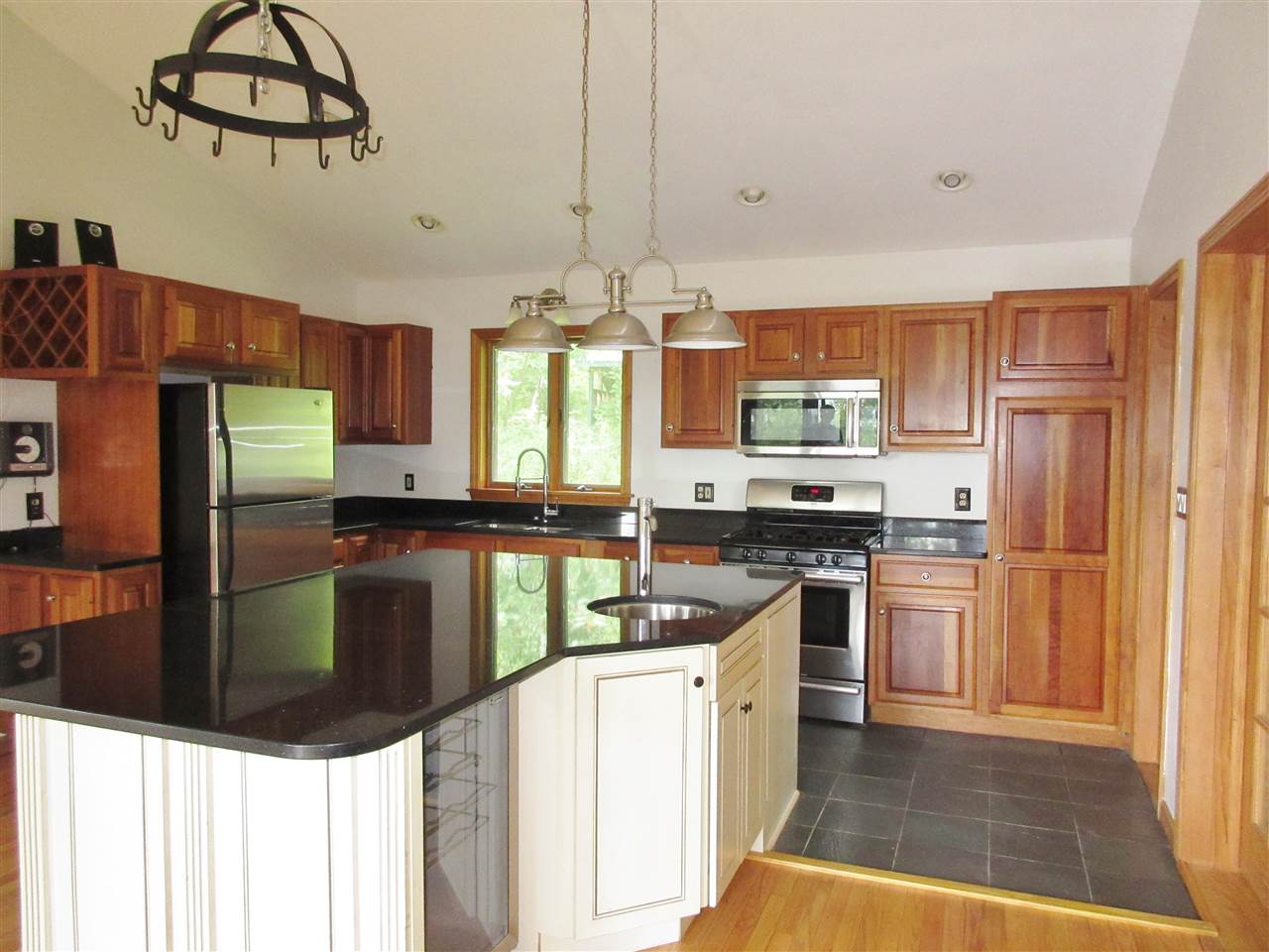 244 Teer Road Clarendon, VT 05777 - Photo 7 of 30