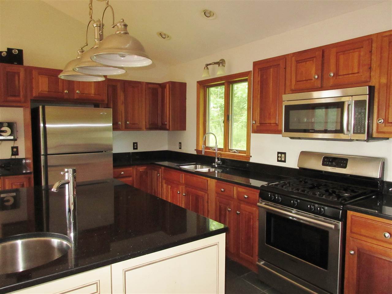 244 Teer Road Clarendon, VT 05777 - Photo 9 of 30