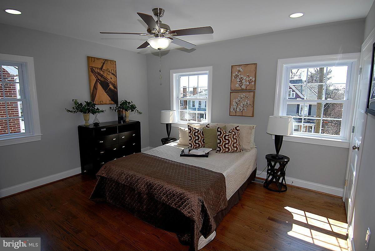 429 Rittenhouse Street Northwest Washington, DC 20011 - Photo 20 of 28 Bedroom (Master)