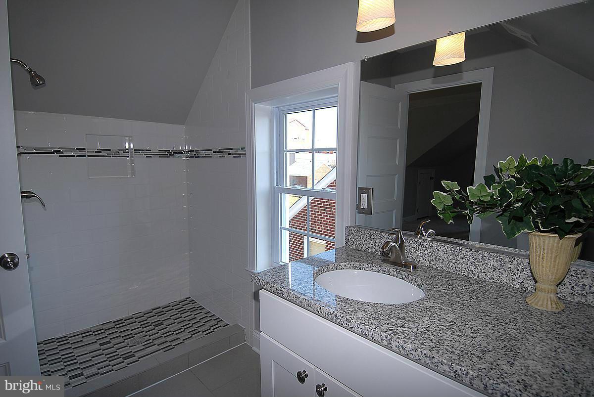 429 Rittenhouse Street Northwest Washington, DC 20011 - Photo 26 of 28 Master Suite Full Bath