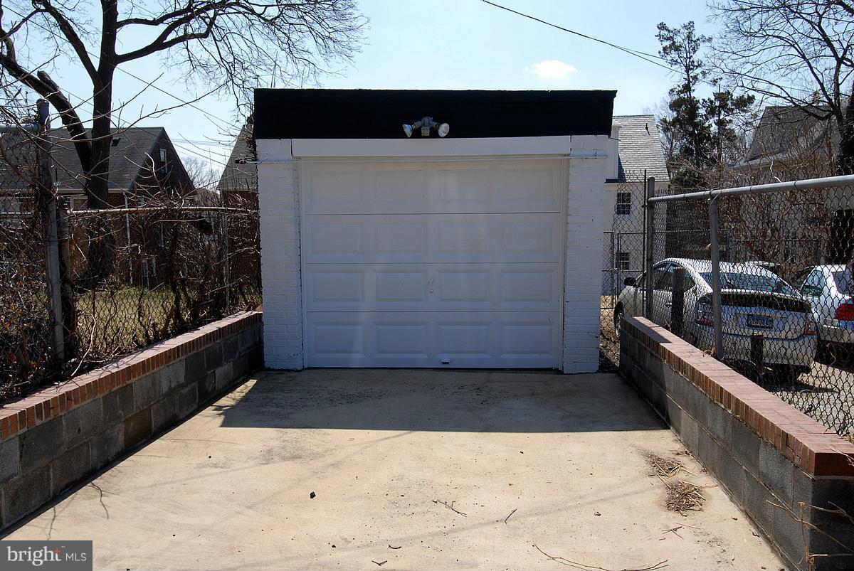 429 Rittenhouse Street Northwest Washington, DC 20011 - Photo 28 of 28 1 Car Garage w Parking Pad