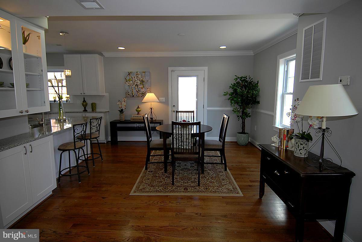 429 Rittenhouse Street Northwest Washington, DC 20011 - Photo 6 of 28 Dining Room