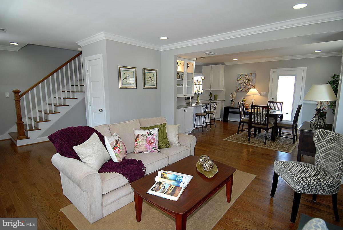 429 Rittenhouse Street Northwest Washington, DC 20011 - Photo 7 of 28 Living Room-Dining Room