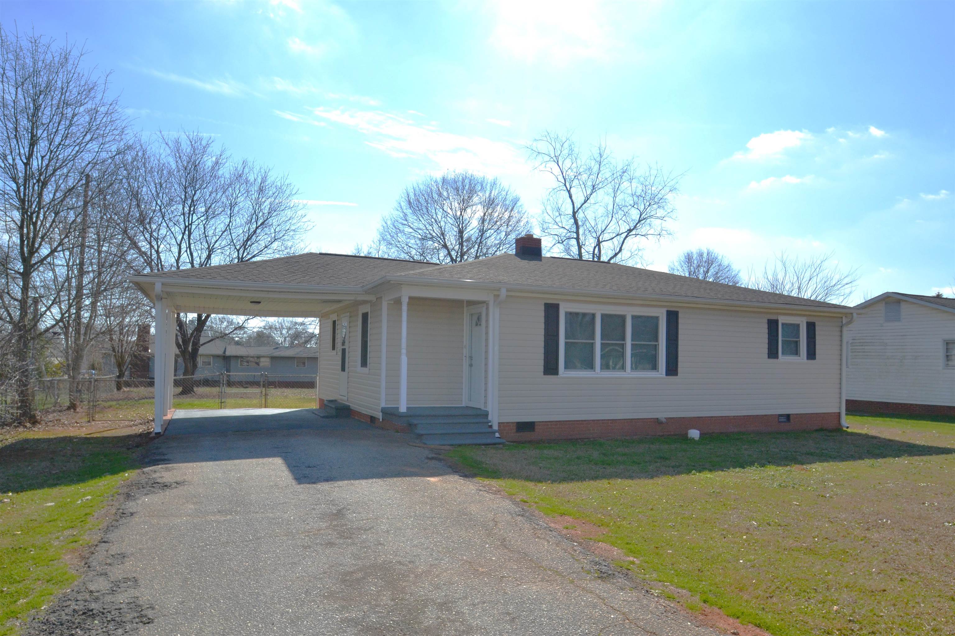 116 Swain Avenue Boiling Springs, SC 29316 - Photo 1 of 14 Gallery Image 1