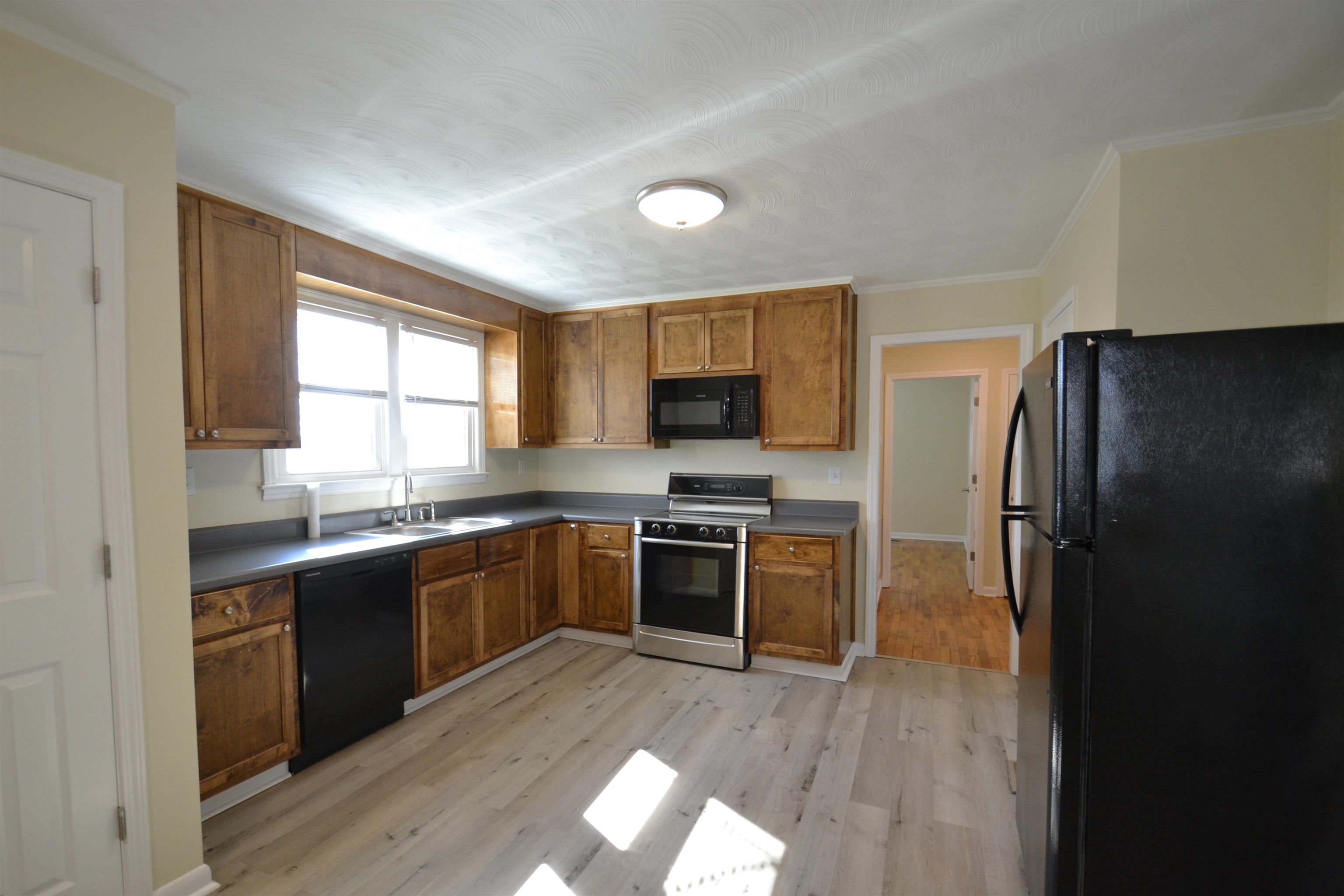 116 Swain Avenue Boiling Springs, SC 29316 - Photo 4 of 14 Gallery Image 4