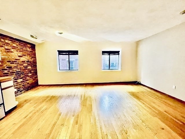 8 Wiget Street, Unit 2 Boston, MA 02113 - Photo 5 of 8