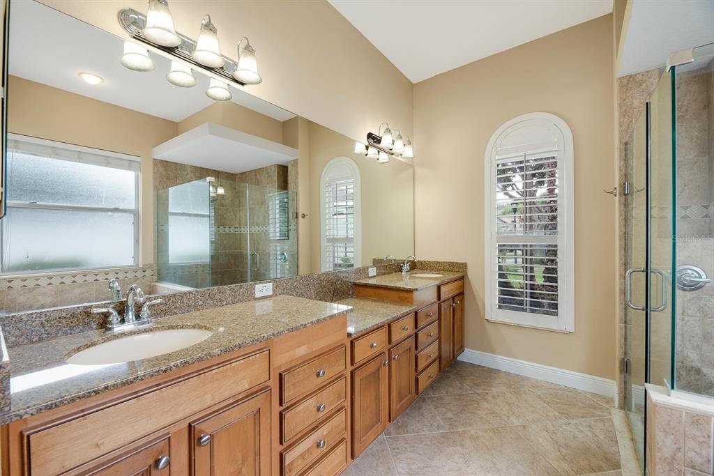 5711 Tanagerside Road Lithia, FL 33547 - Photo 28 of 72