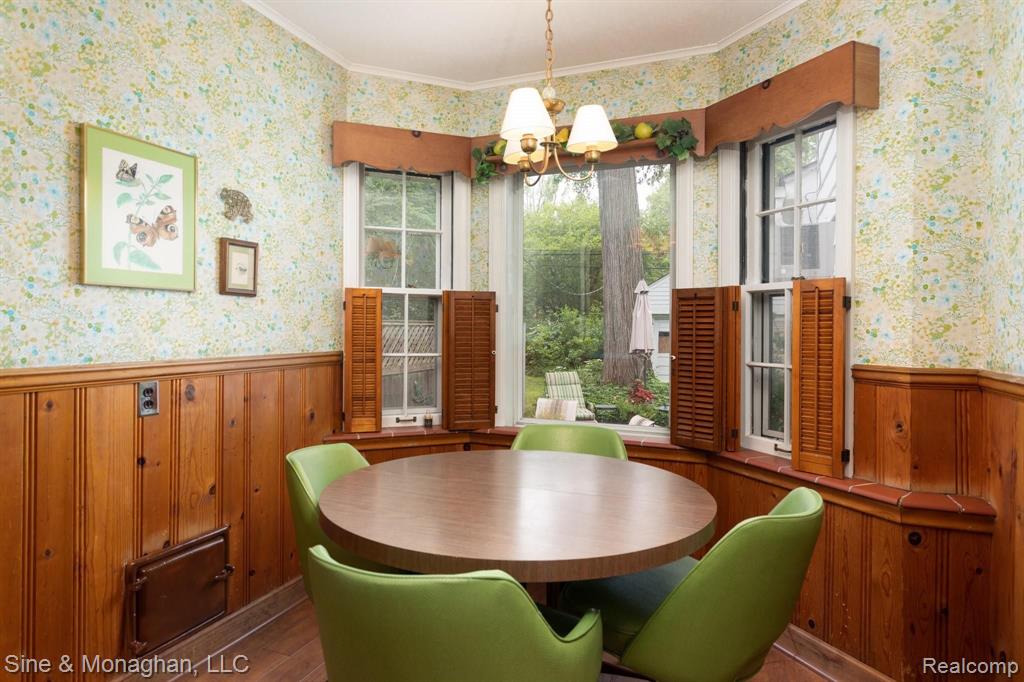 1747 Littlestone Road Grosse Pointe Woods, MI 48236 - Photo 8 of 22