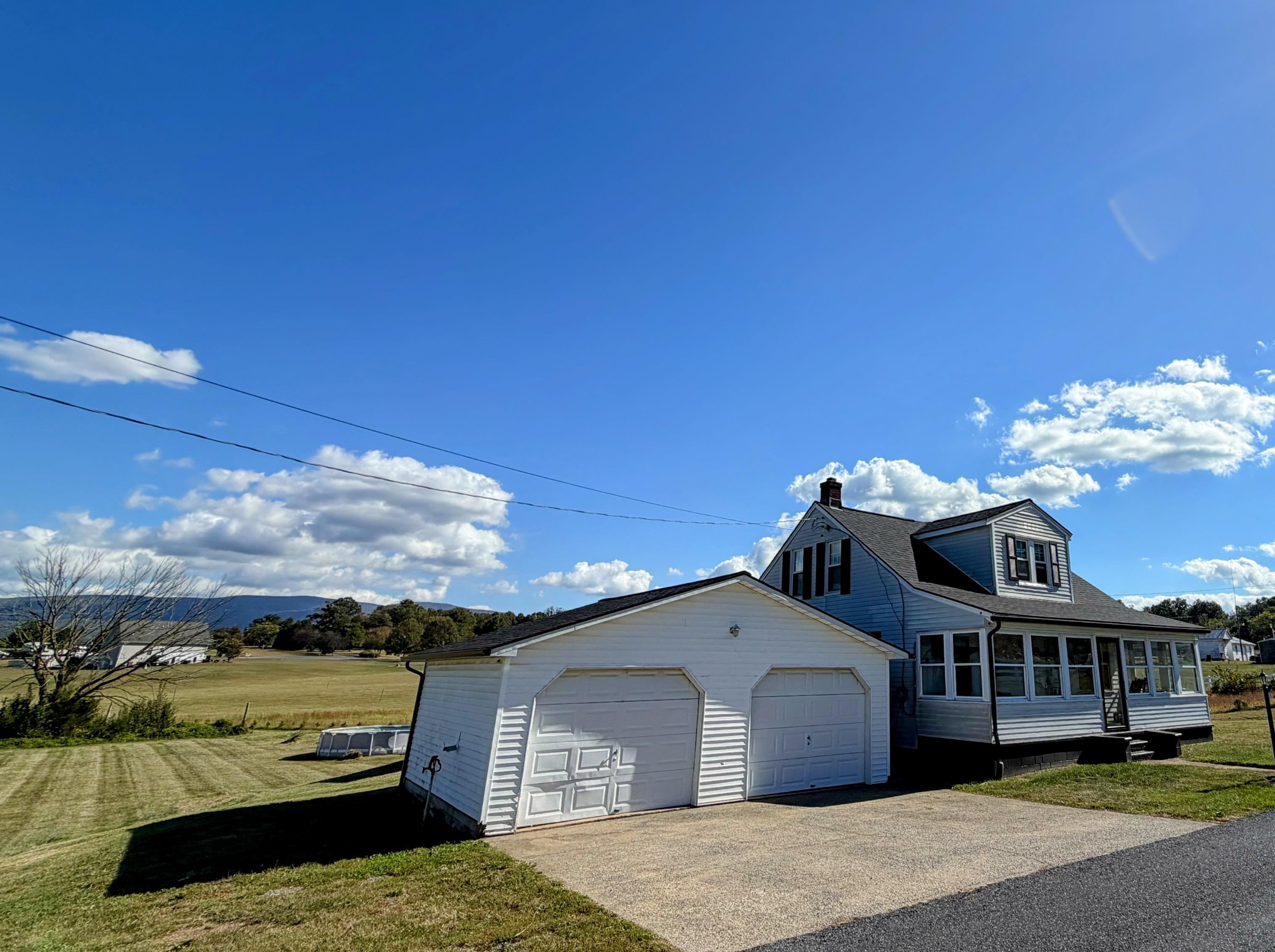2956 Blose Road Elkton, VA 22827 - Photo 4 of 35 Gallery Image 4