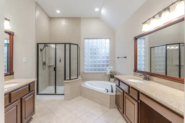 $4,300 | 34 Danby Place, The Woodlands, TX 77375