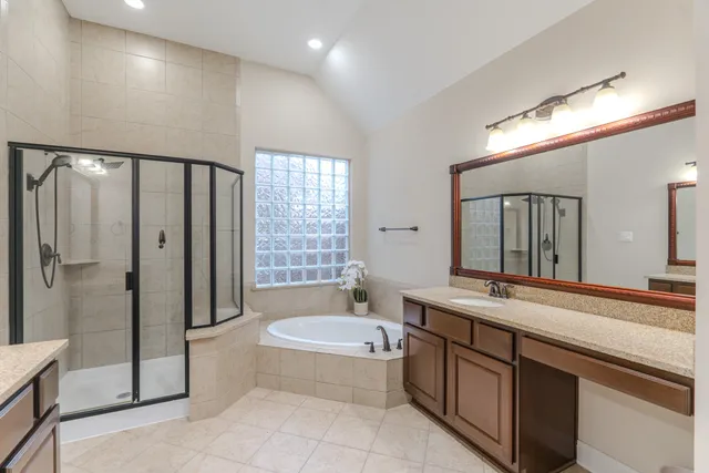 $4,300 | 34 Danby Place, The Woodlands, TX 77375