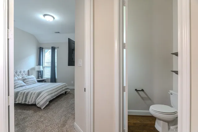 $4,300 | 34 Danby Place, The Woodlands, TX 77375