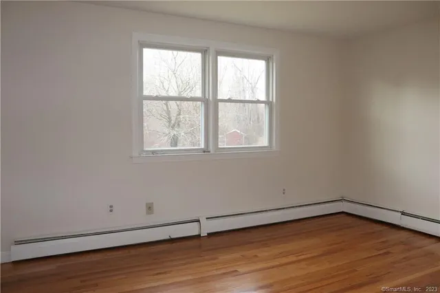 $1,700 | 227 Wall Street, Hebron, CT 06248