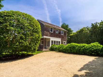 126 Sagaponack Road, Bridgehampton, NY 11932