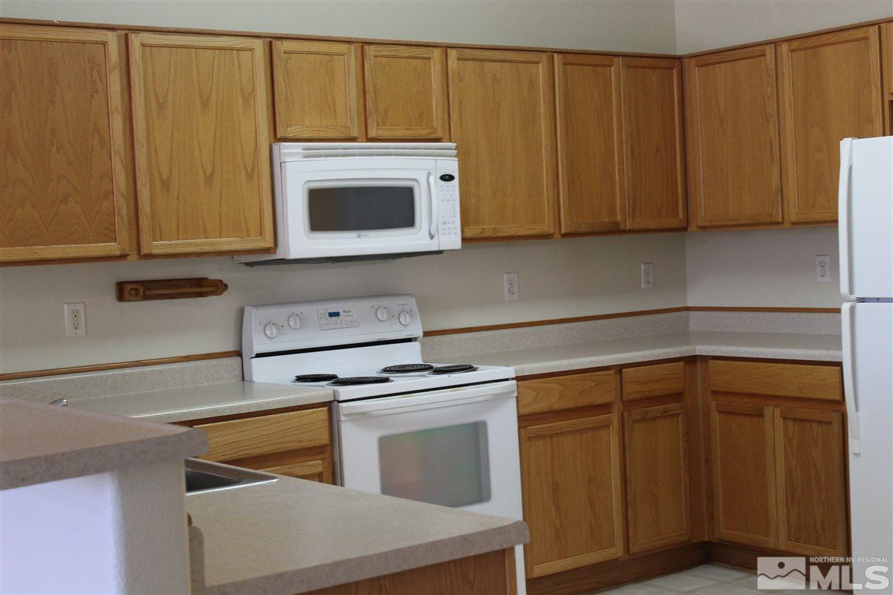 2124 Sapphire Ridge Way Reno, NV 89523 - Photo 2 of 19 Photo 2