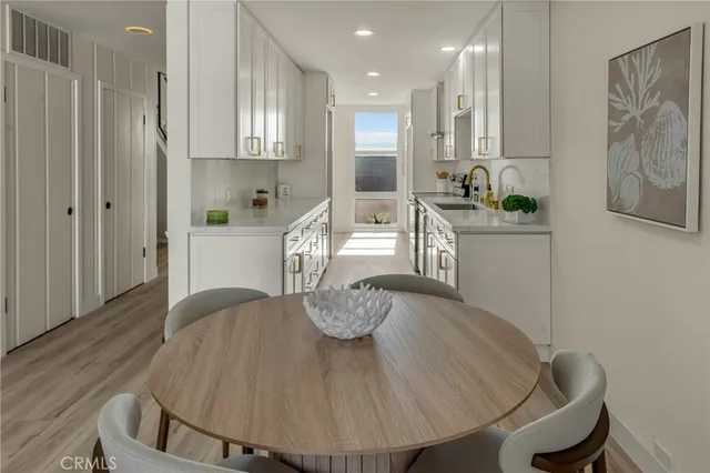 $1,065,000 | 4001 Warner Avenue, Huntington Beach, CA 92649