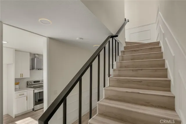 $1,065,000 | 4001 Warner Avenue, Huntington Beach, CA 92649