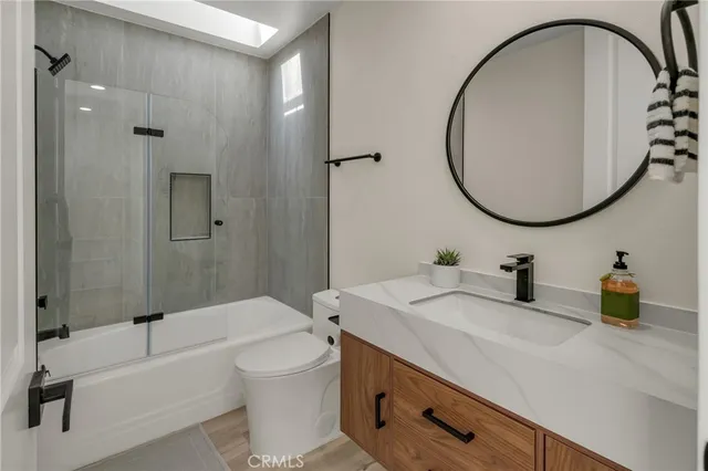 $1,065,000 | 4001 Warner Avenue, Huntington Beach, CA 92649