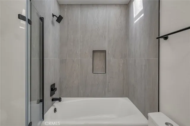 $1,065,000 | 4001 Warner Avenue, Huntington Beach, CA 92649