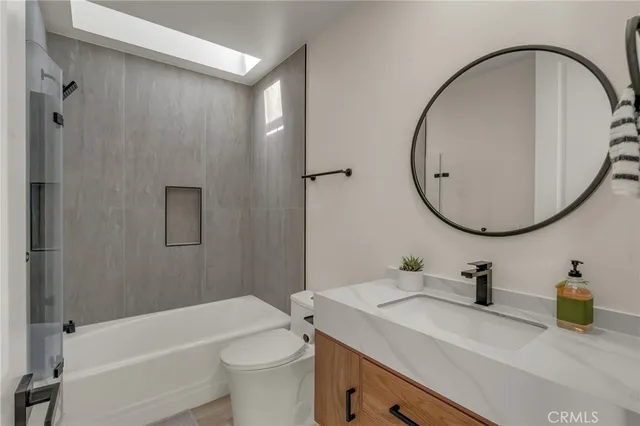 $1,065,000 | 4001 Warner Avenue, Huntington Beach, CA 92649