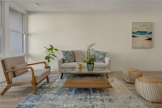 $1,065,000 | 4001 Warner Avenue, Huntington Beach, CA 92649