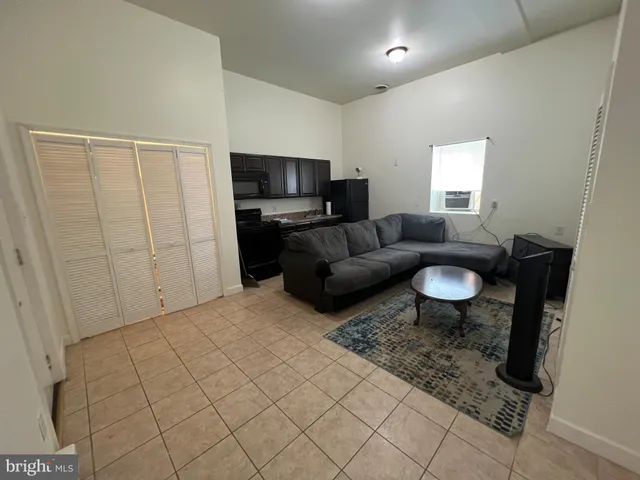 $1,200 | 310 West Main Street, Unit 3, Lansdale, PA 19446