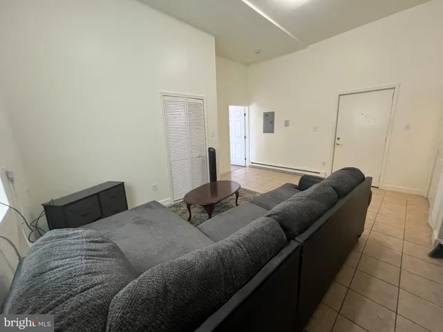 $1,200 | 310 West Main Street, Unit 3, Lansdale, PA 19446