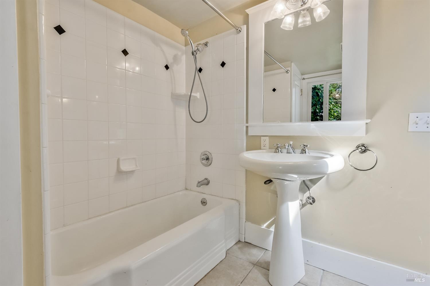 39 Latham Street San Rafael, CA 94901 - Photo 19 of 38
