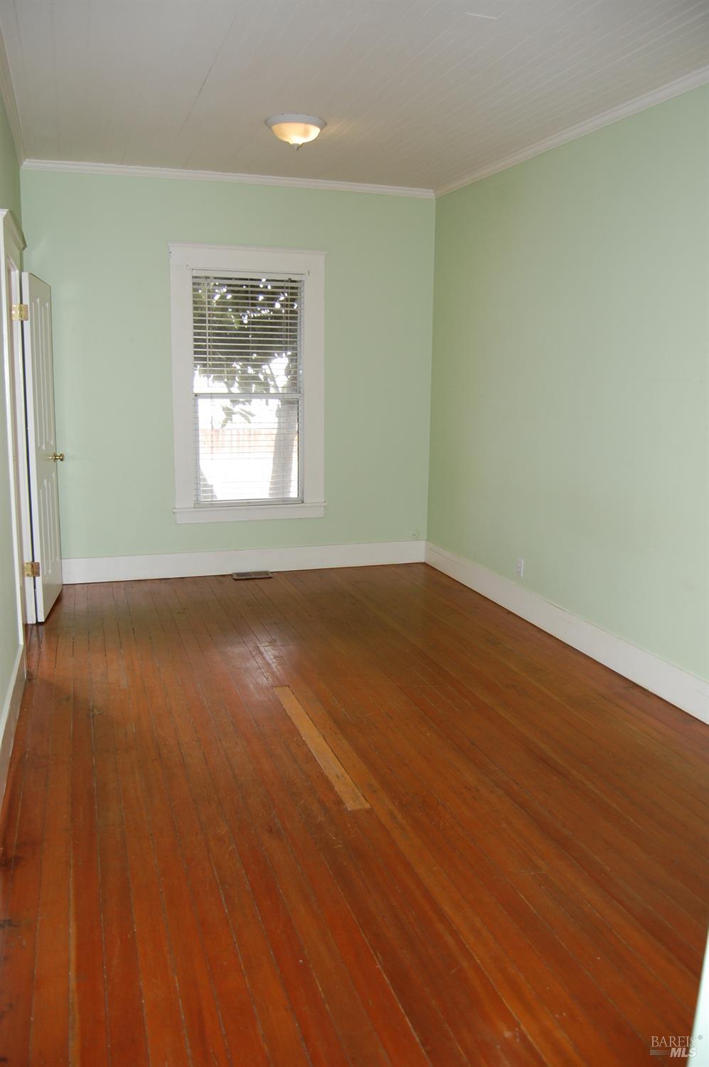 39 Latham Street San Rafael, CA 94901 - Photo 9 of 12