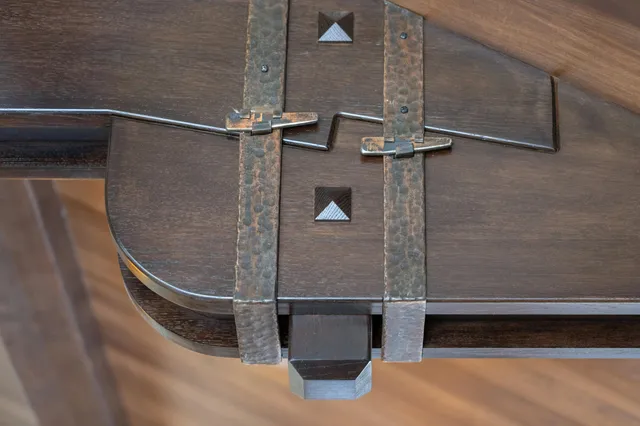 a close view of sink