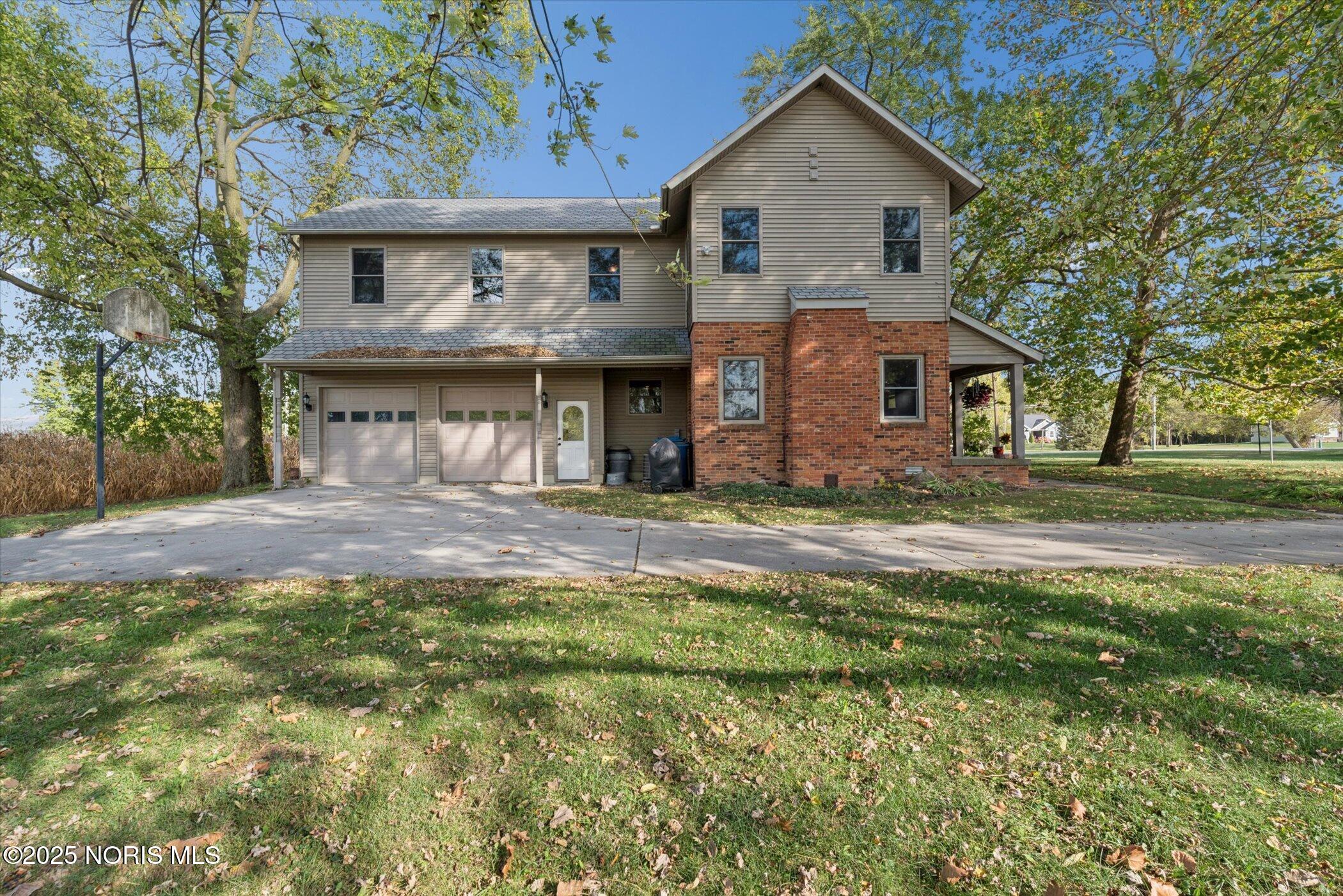 3044 Albon Road Monclova, OH 43542 - Photo 8 of 93 108-3044-Albon-Rd-Maumee-OH-43537-Window