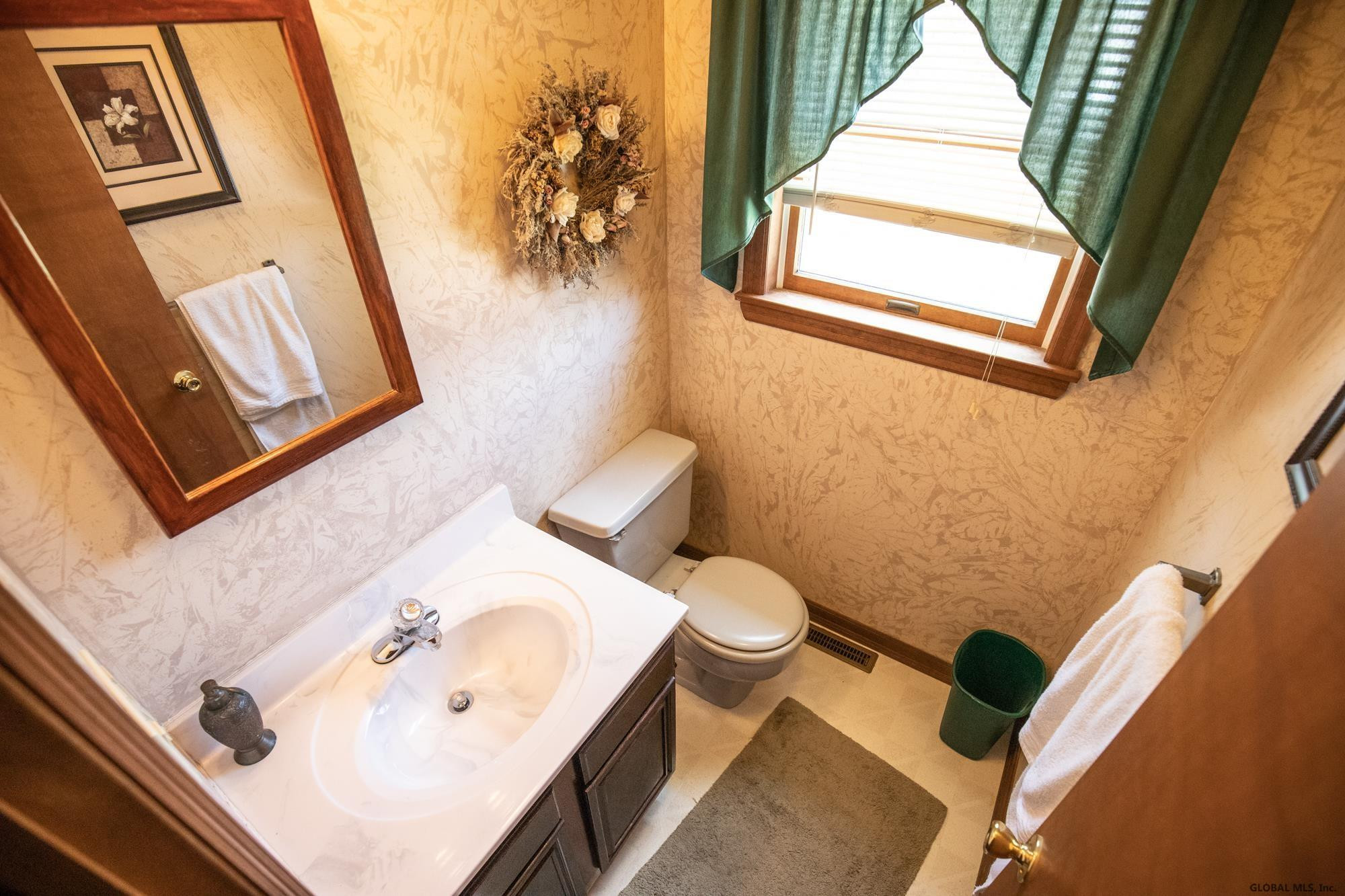 9 Plank Road Waterford, NY 12188 - Photo 12 of 52 Photo 20