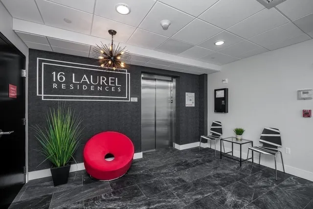 $2,950 | 16 Laurel Street, Unit 202, Everett, MA 02149