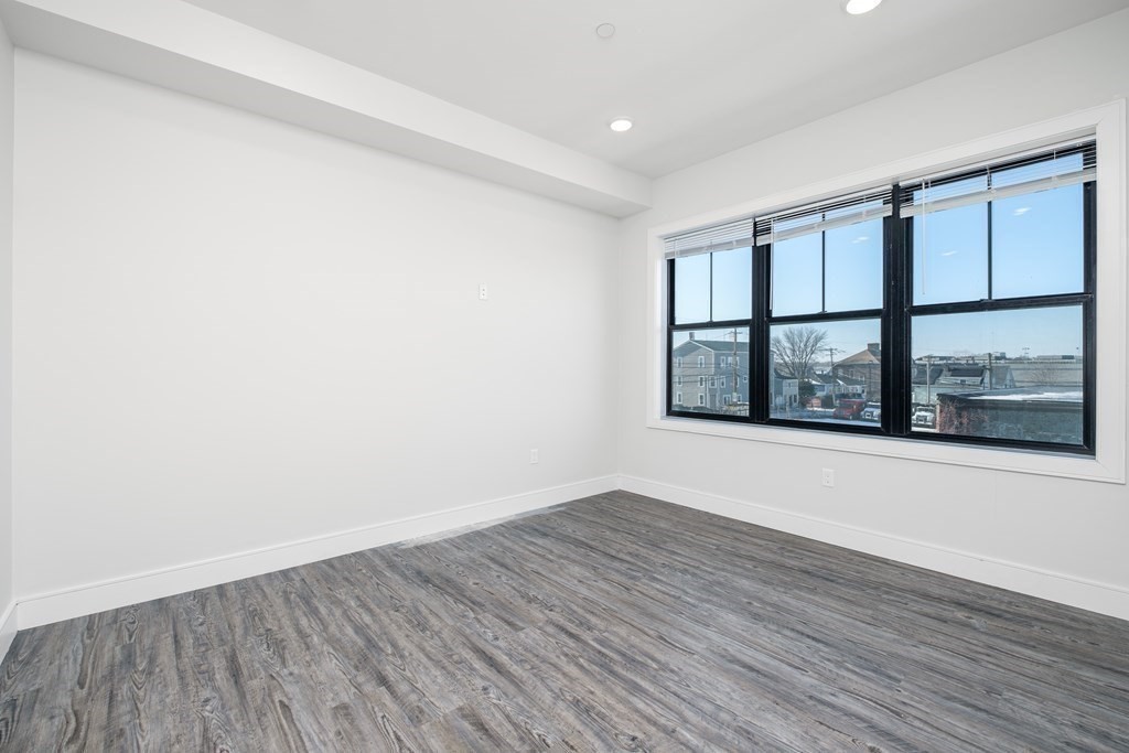 16 Laurel Street, Unit 202 Everett, MA 02149 - Photo 15 of 27