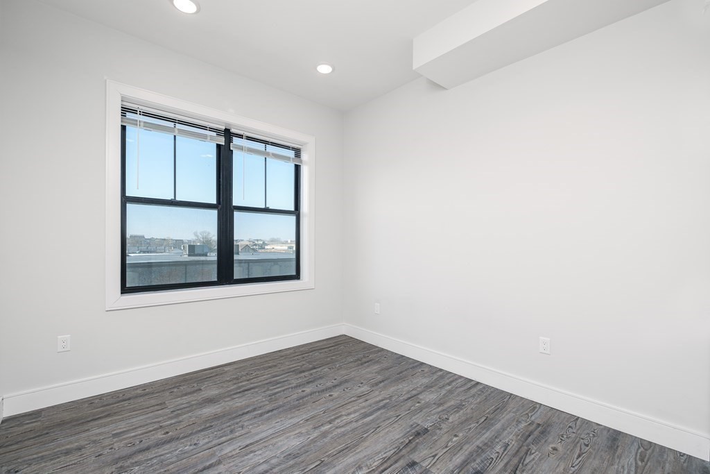 16 Laurel Street, Unit 202 Everett, MA 02149 - Photo 19 of 27