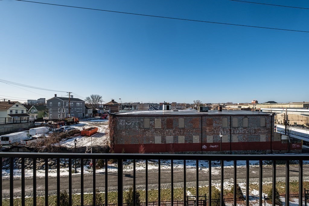 16 Laurel Street, Unit 202 Everett, MA 02149 - Photo 10 of 27