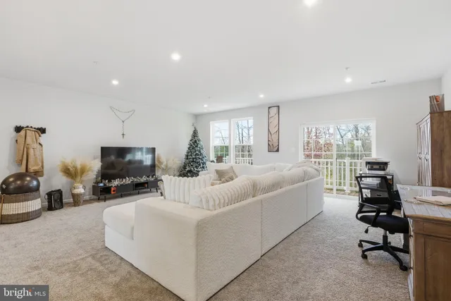 $460,000 | 10414 John Glenn Street, Lanham, MD 20706