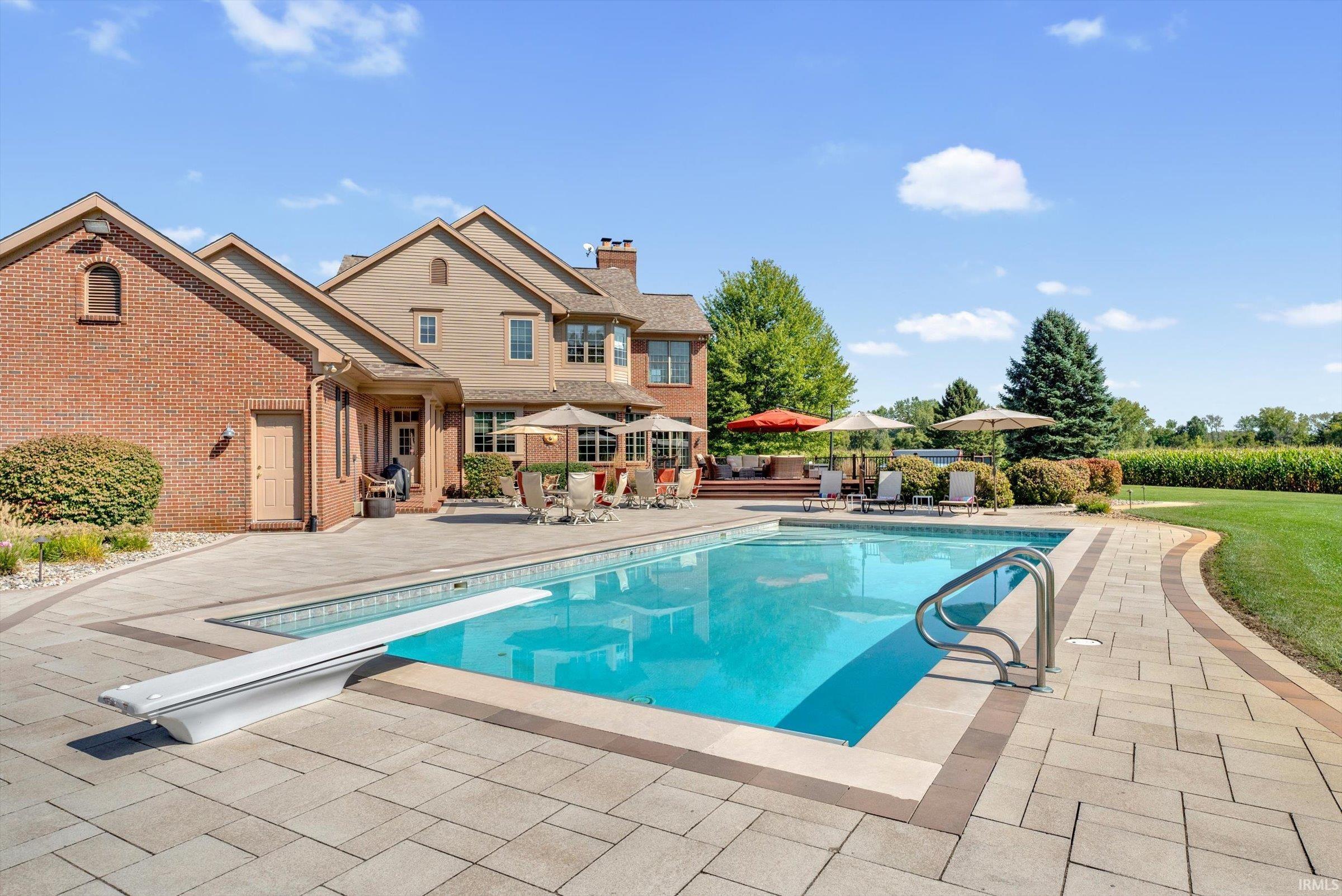 68555 Oak Road Lakeville, IN 46536 - Photo 11 of 36