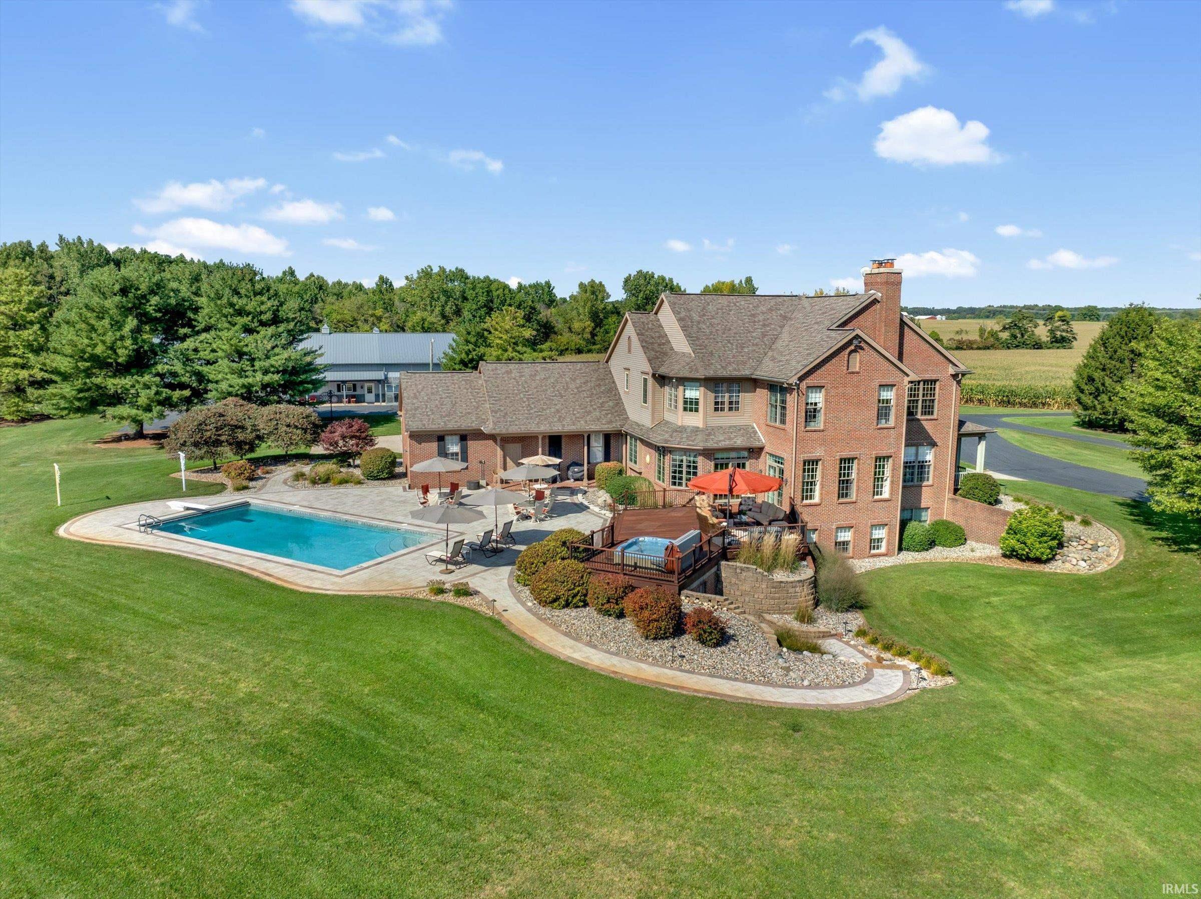 68555 Oak Road Lakeville, IN 46536 - Photo 4 of 36